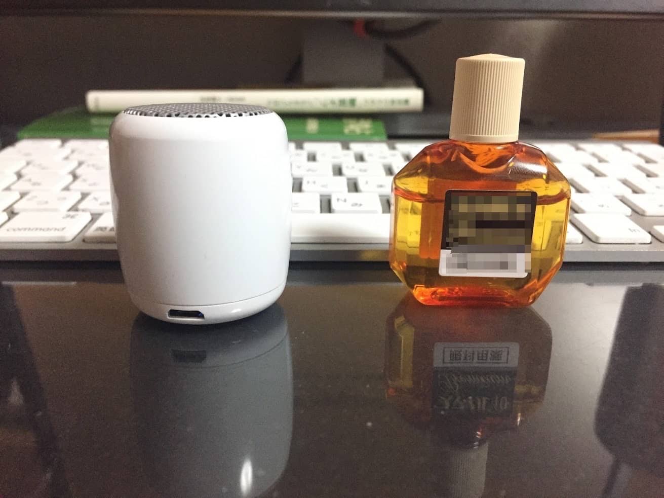 dodocool ミニワイヤレススピーカー 目薬とサイズ比較