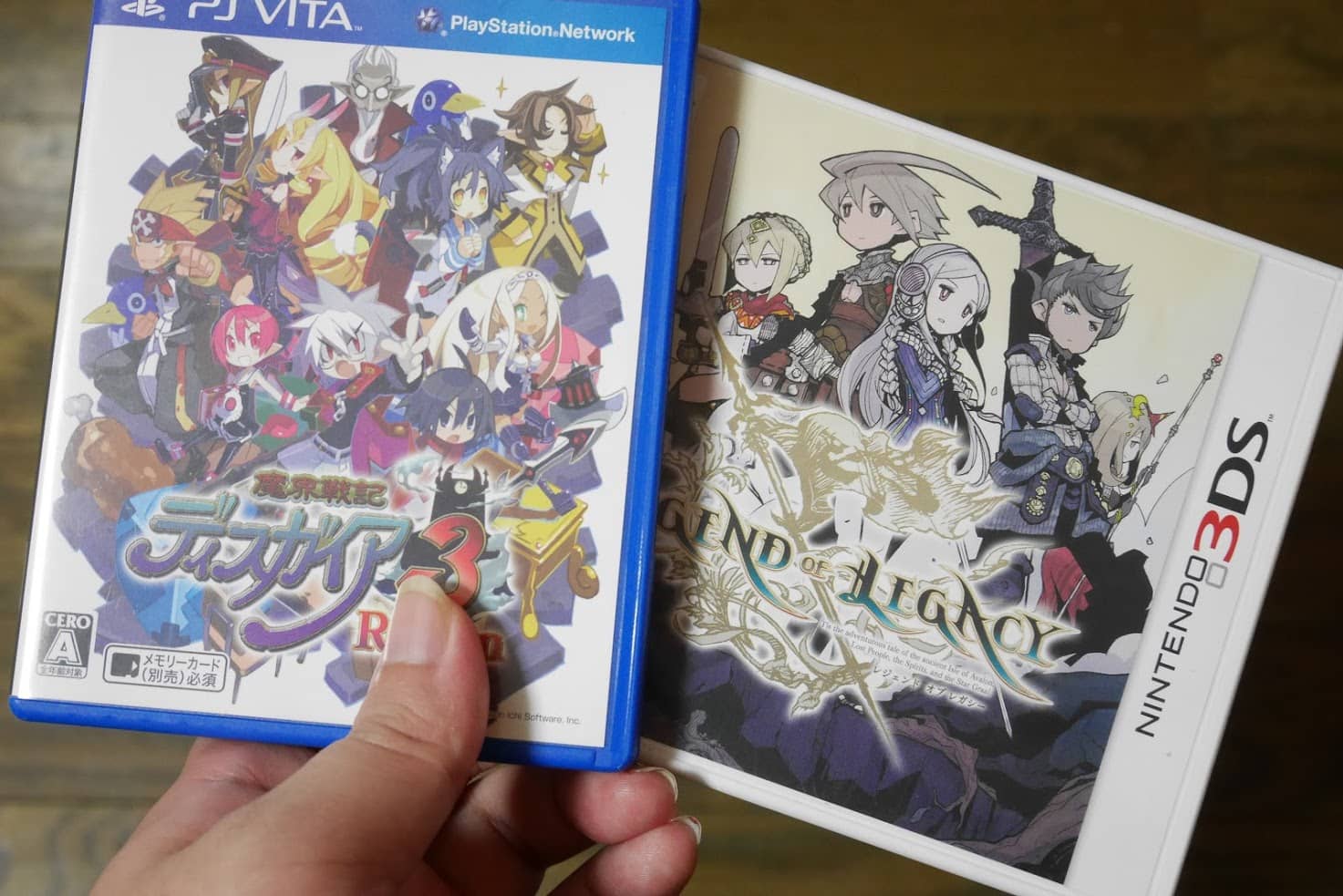 中古で買った「ディスガイア3」と「レジェンドオブレガシー」の写真